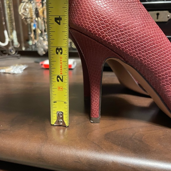 Nine West Heels - Picture 4 of 8